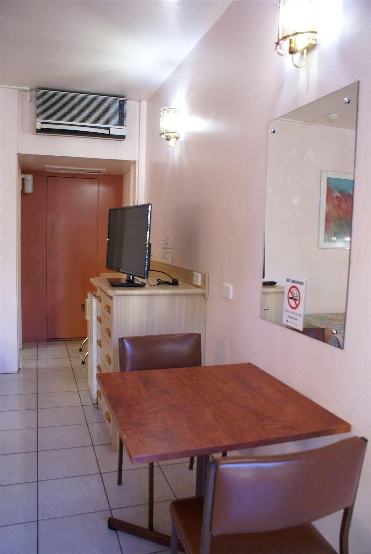 Darwin Poinciana Inn Εξωτερικό φωτογραφία